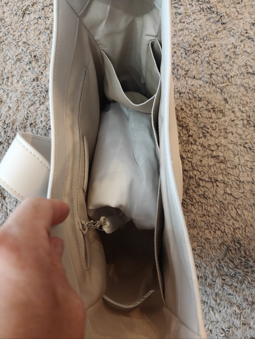 🌵 Lululemon Leather Alternative Shoulder Bag Purse 8L Cashew MSRP $228 NWT - Picture 12 of 16